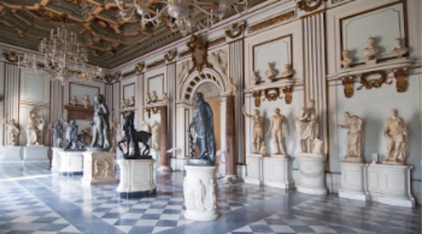 fine-art-museum-gallery